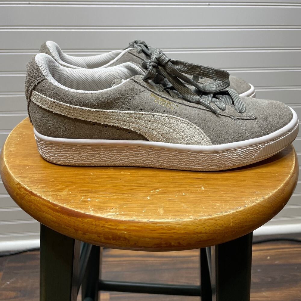 Puma Suede Classic XXI Tennis Shoes Big Kids Size 4.5